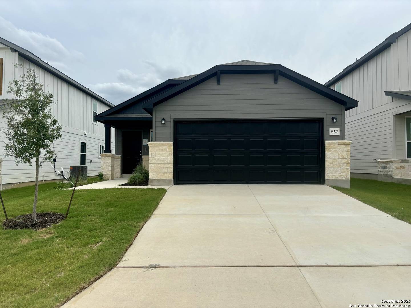 New Braunfels, TX 78130,919 Bluegrass Point