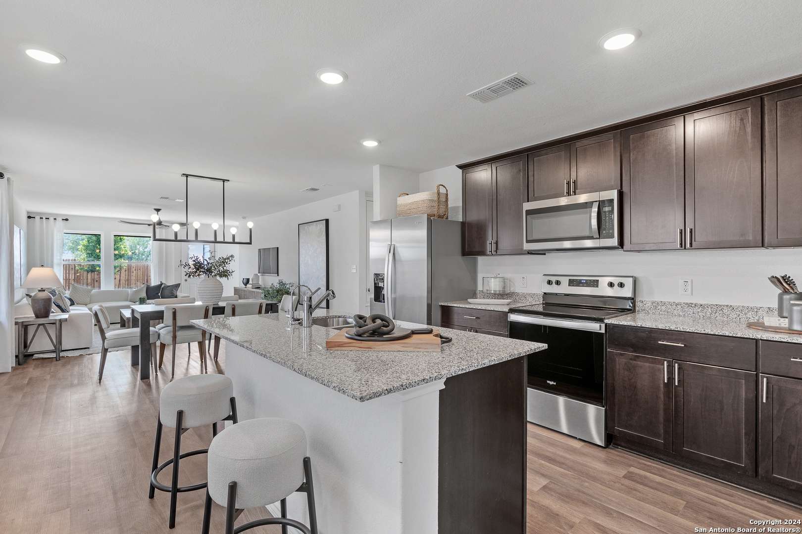 New Braunfels, TX 78130,919 Bluegrass Point