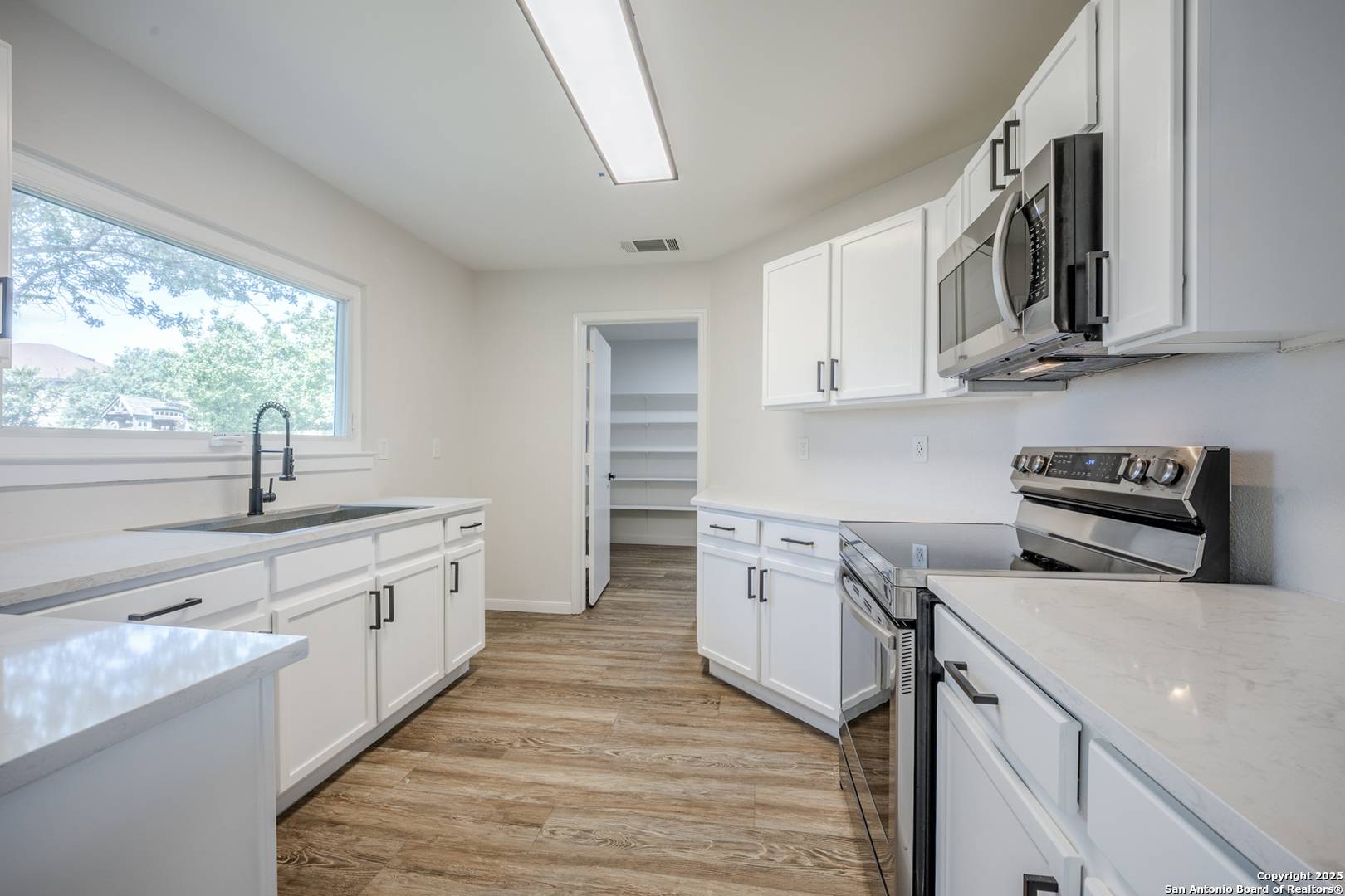 San Antonio, TX 78254,10714 Vollmer