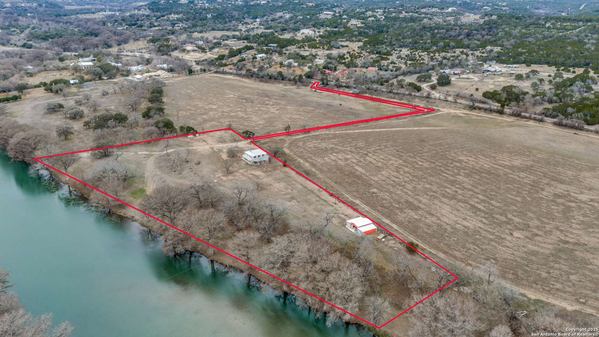 Ingram, TX 78025,1391 HIGHWAY 39