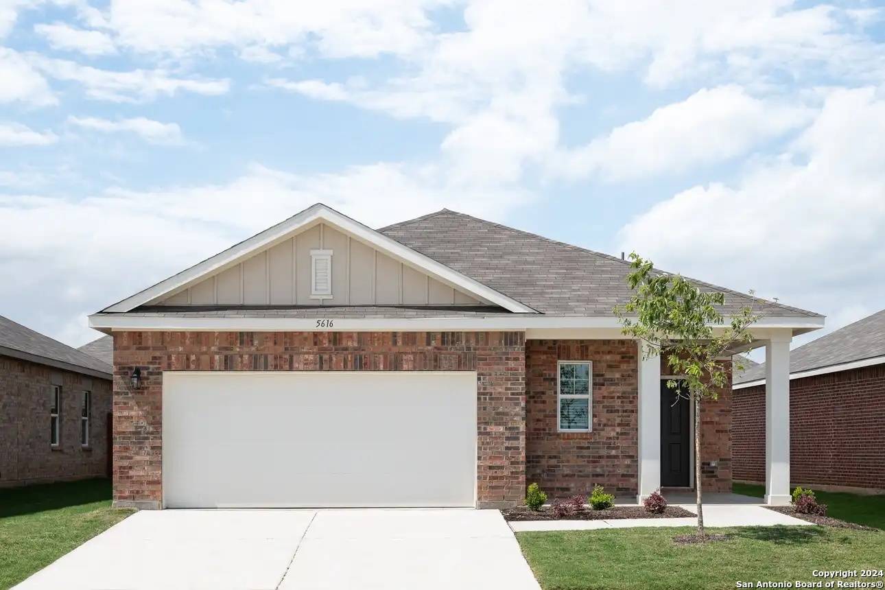 San Antonio, TX 78253,7428 Creek Loop