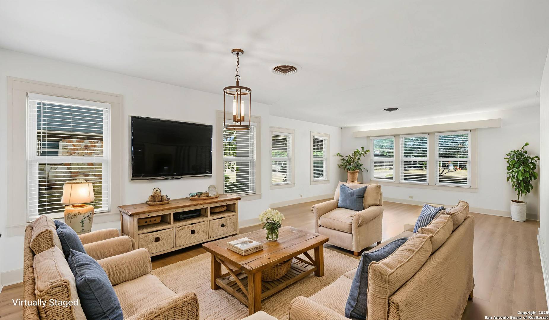 Seguin, TX 78155,813 Bismark