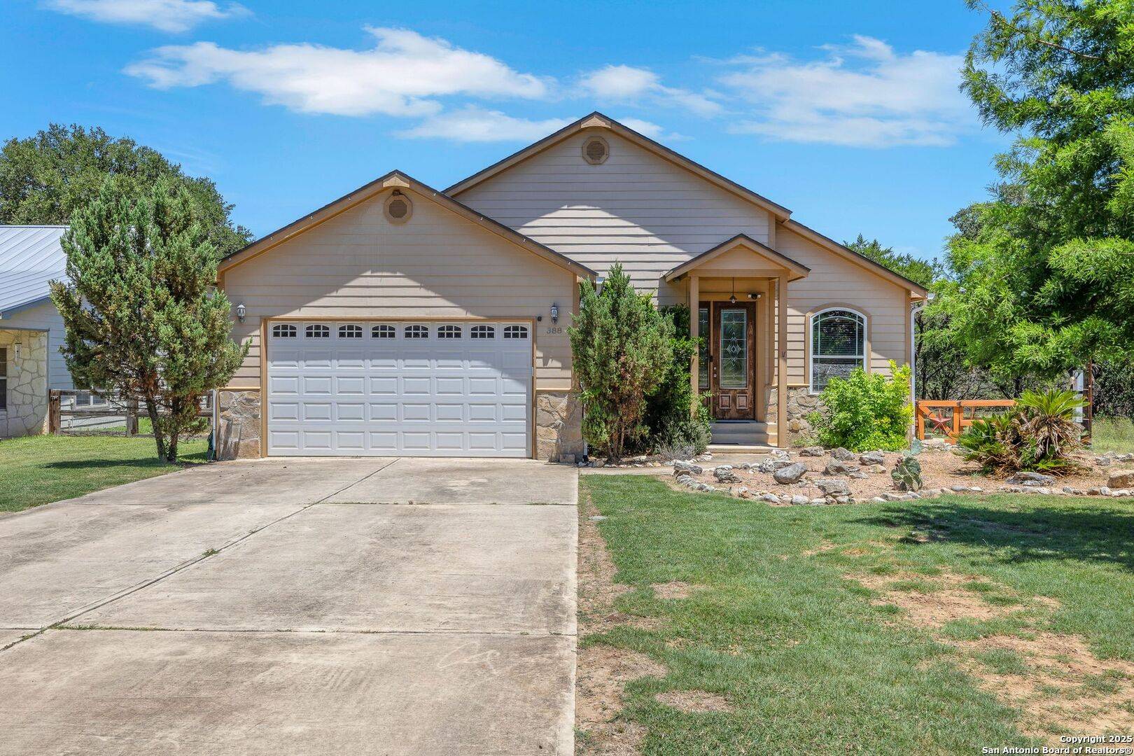 Bandera, TX 78003,388 Deerwood