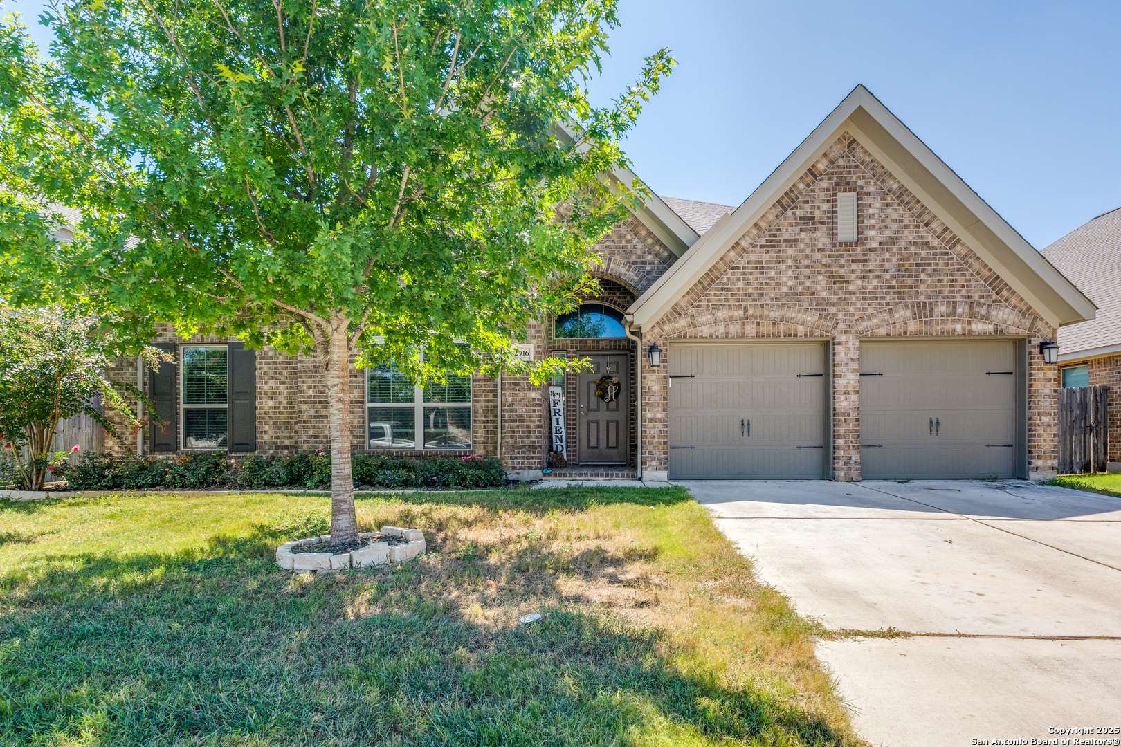 Seguin, TX 78155,2916 Glen View