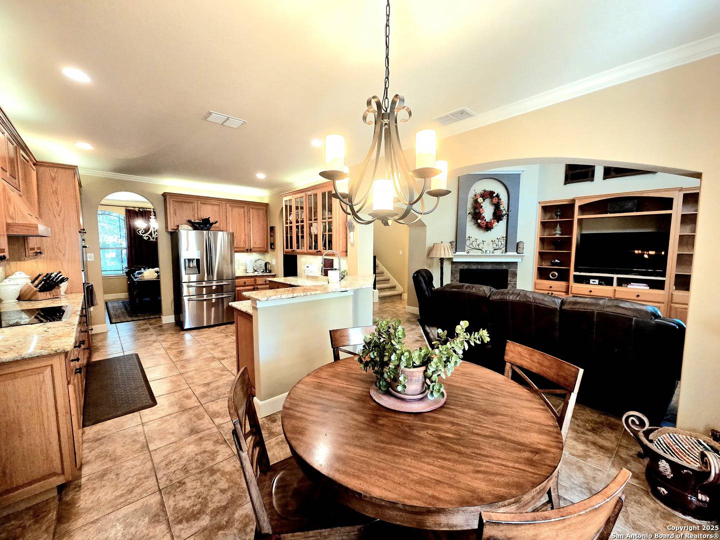 Spring Branch, TX 78070-5953,446 LONG MEADOW