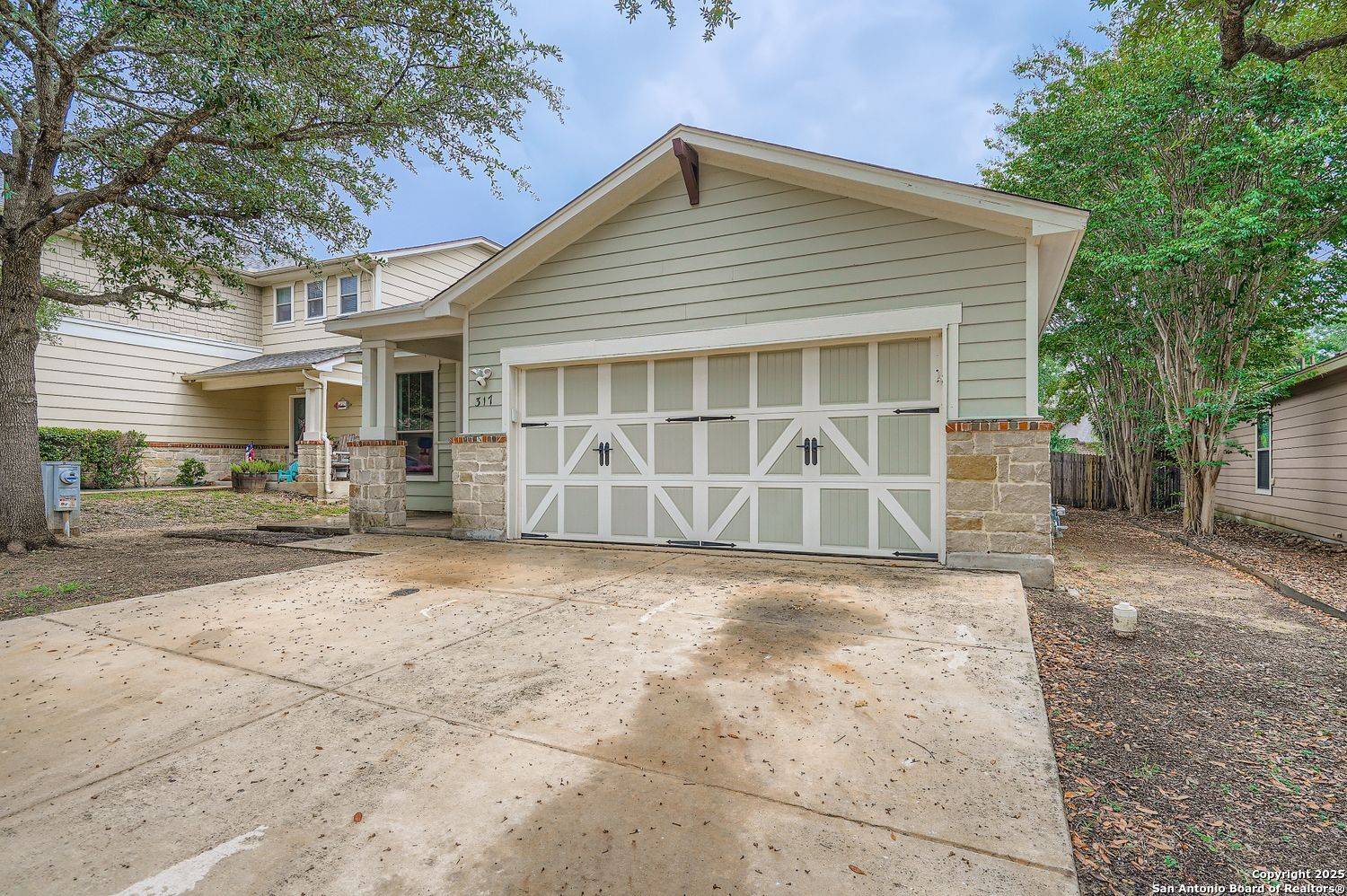 Boerne, TX 78006,317 sandy shl
