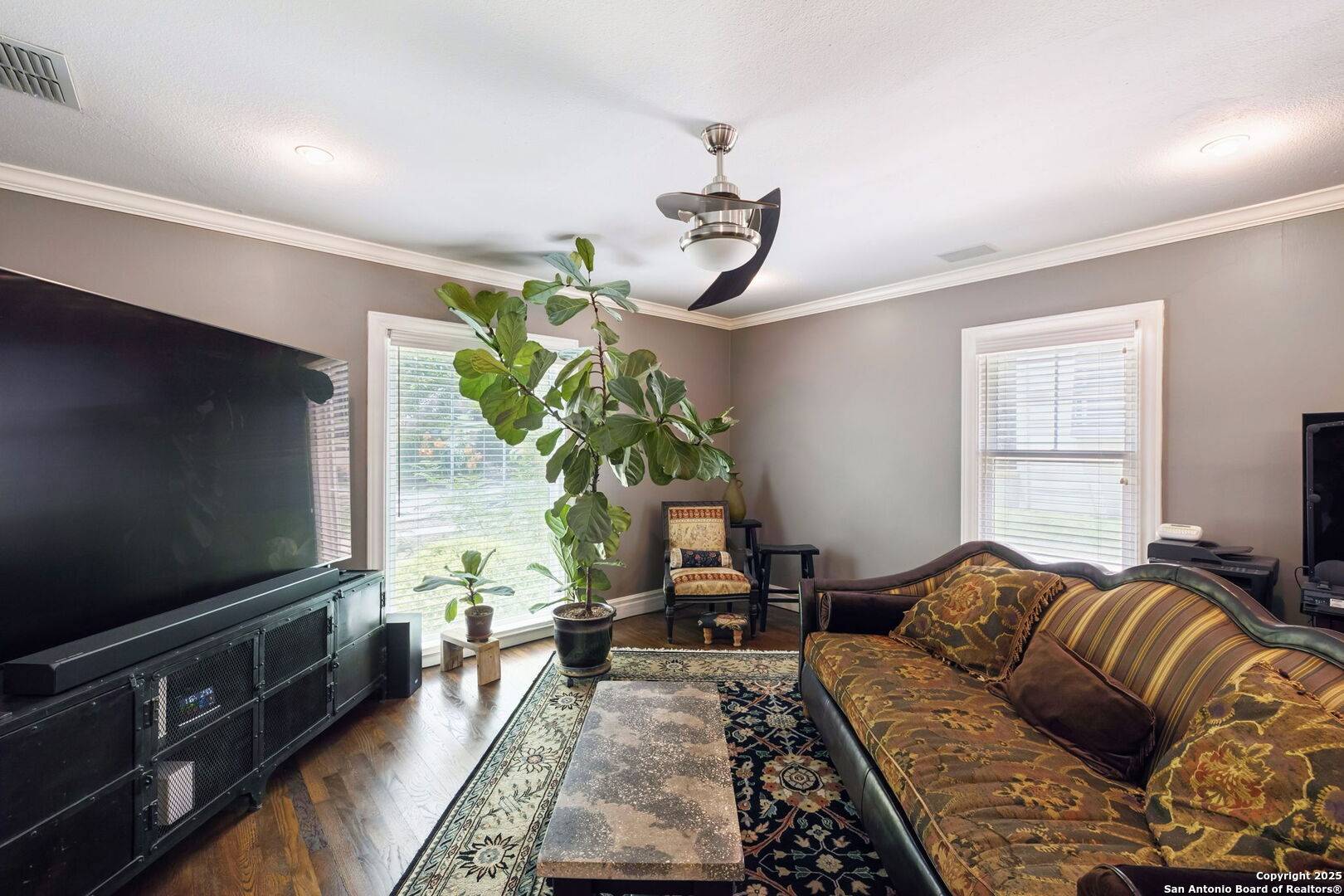 San Antonio, TX 78209,307 Redwood
