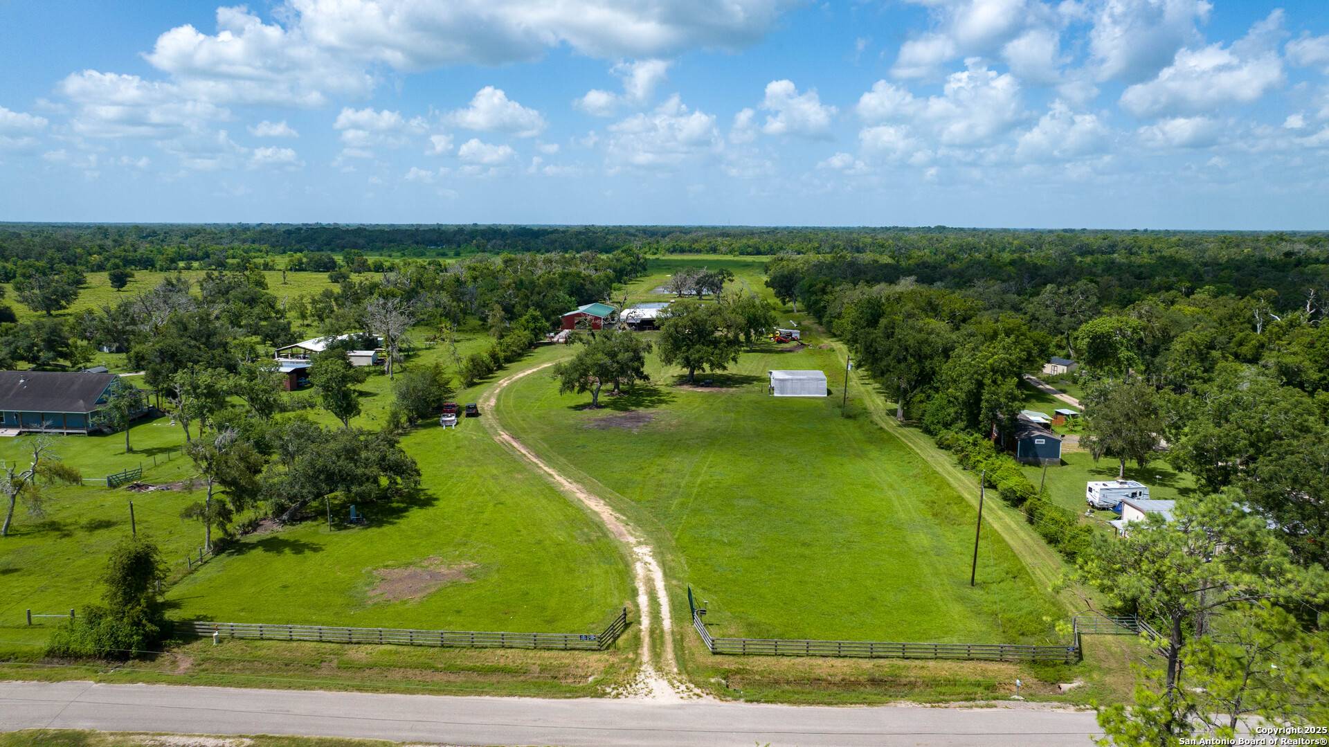 Brazoria, TX 77422,4799 County Road 652