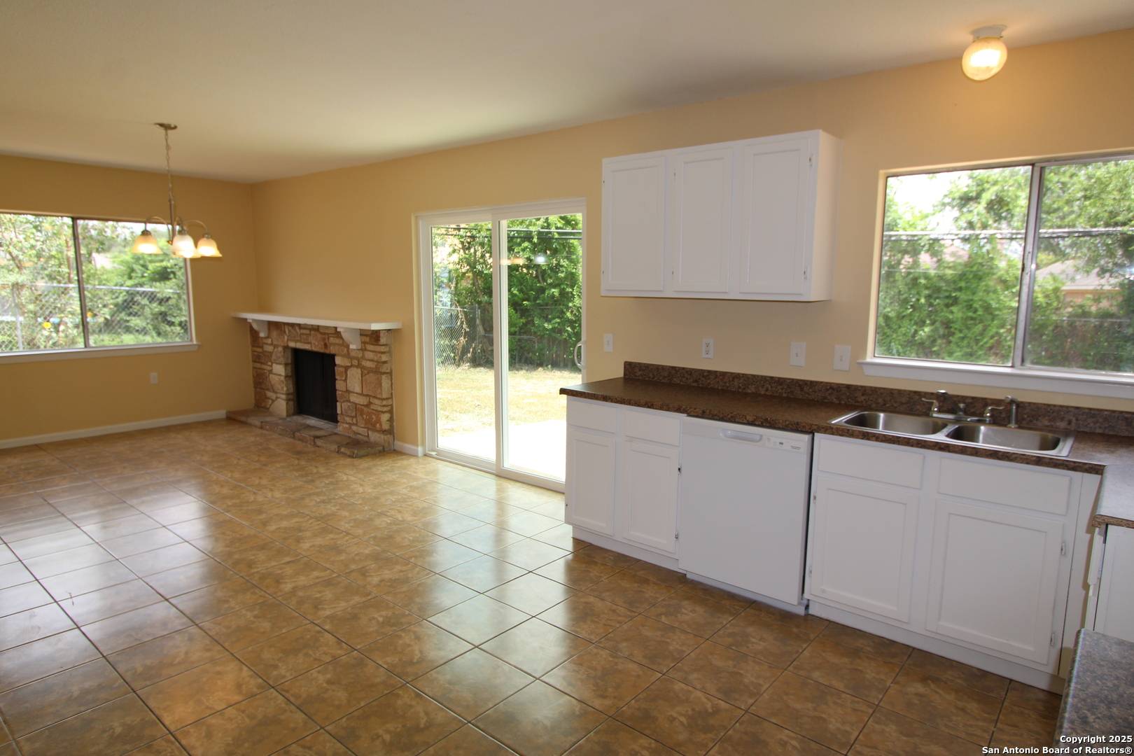 San Antonio, TX 78222,2706 Lakedon