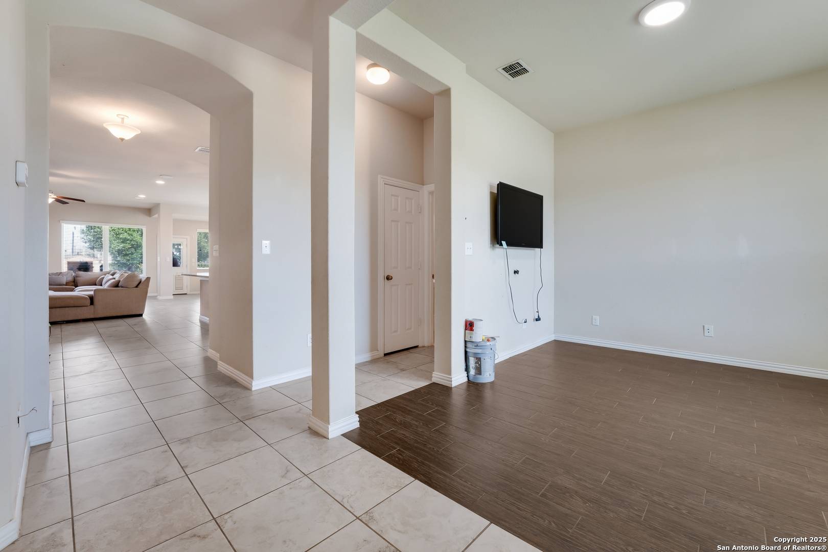 Schertz, TX 78154,9110 Lofted Leaf
