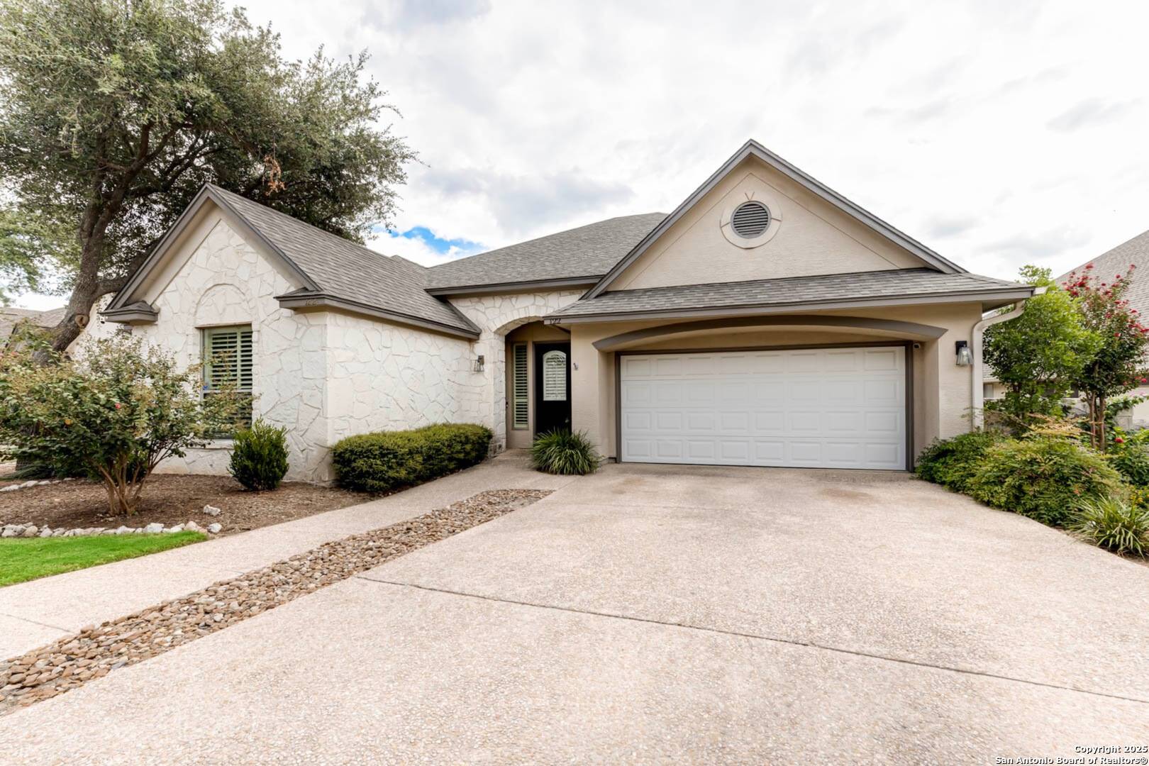 San Antonio, TX 78260,122 Garden Trace