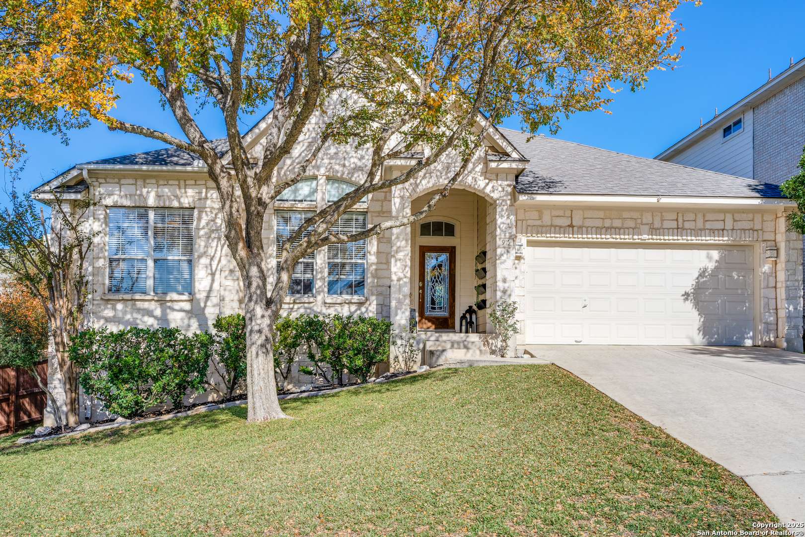 San Antonio, TX 78258,915 Treaty Oak