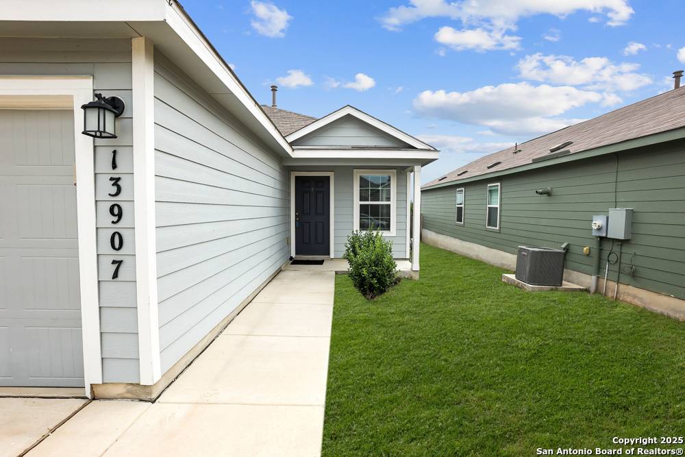 San Antonio, TX 78252,13907 Silos Meadows