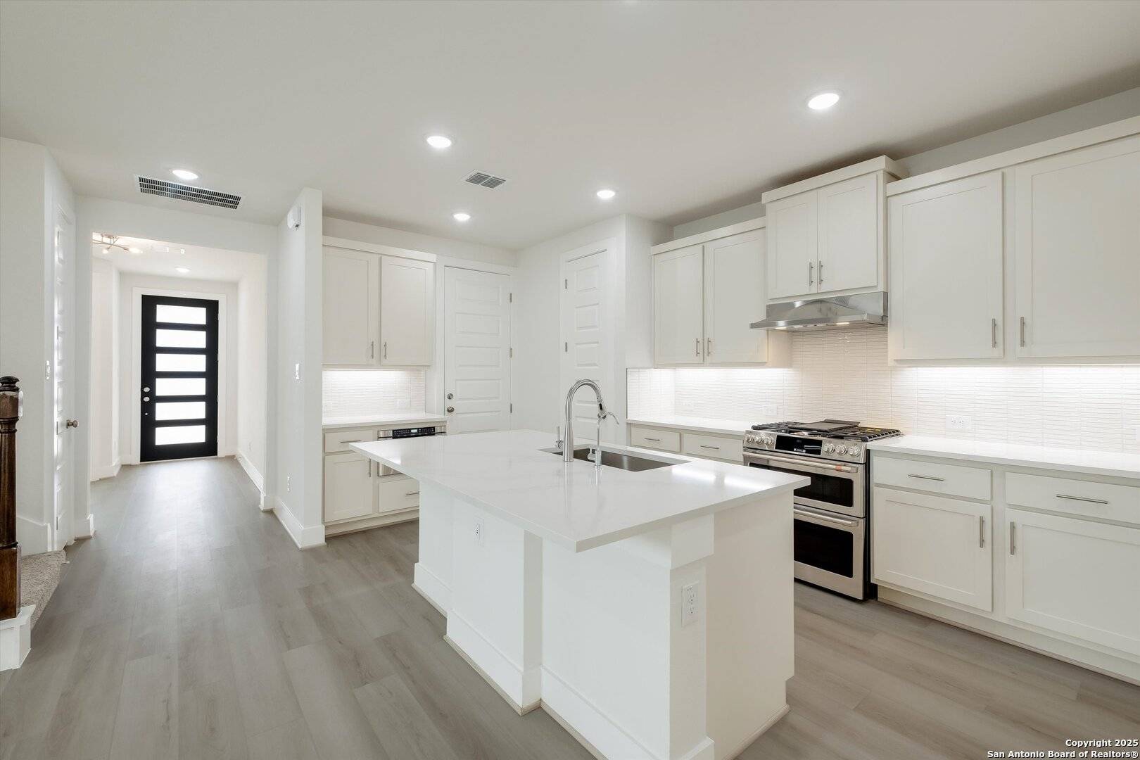 San Antonio, TX 78256,18302 Rhone River