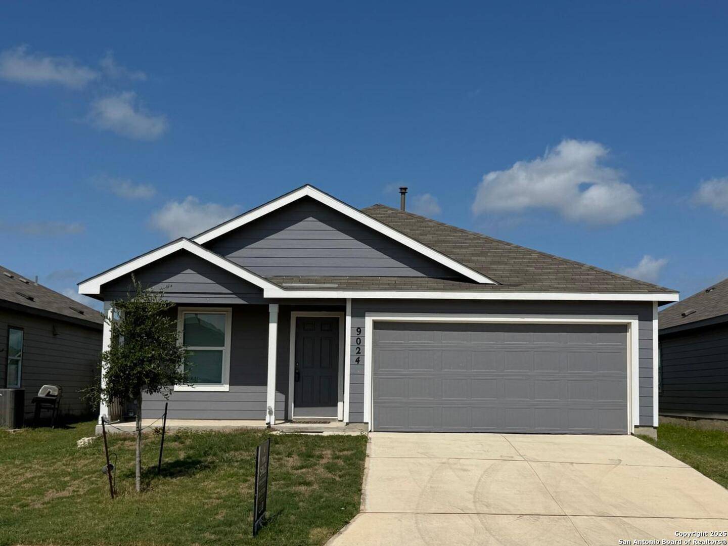 Seguin, TX 78155,9024 James Bowie