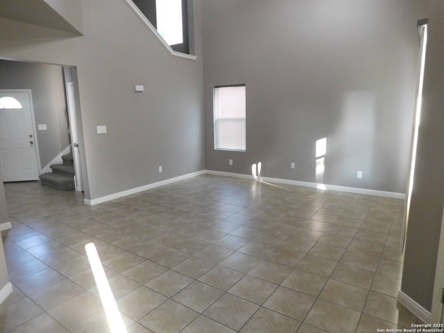 Converse, TX 78109-2547,8807 ARABIAN KING