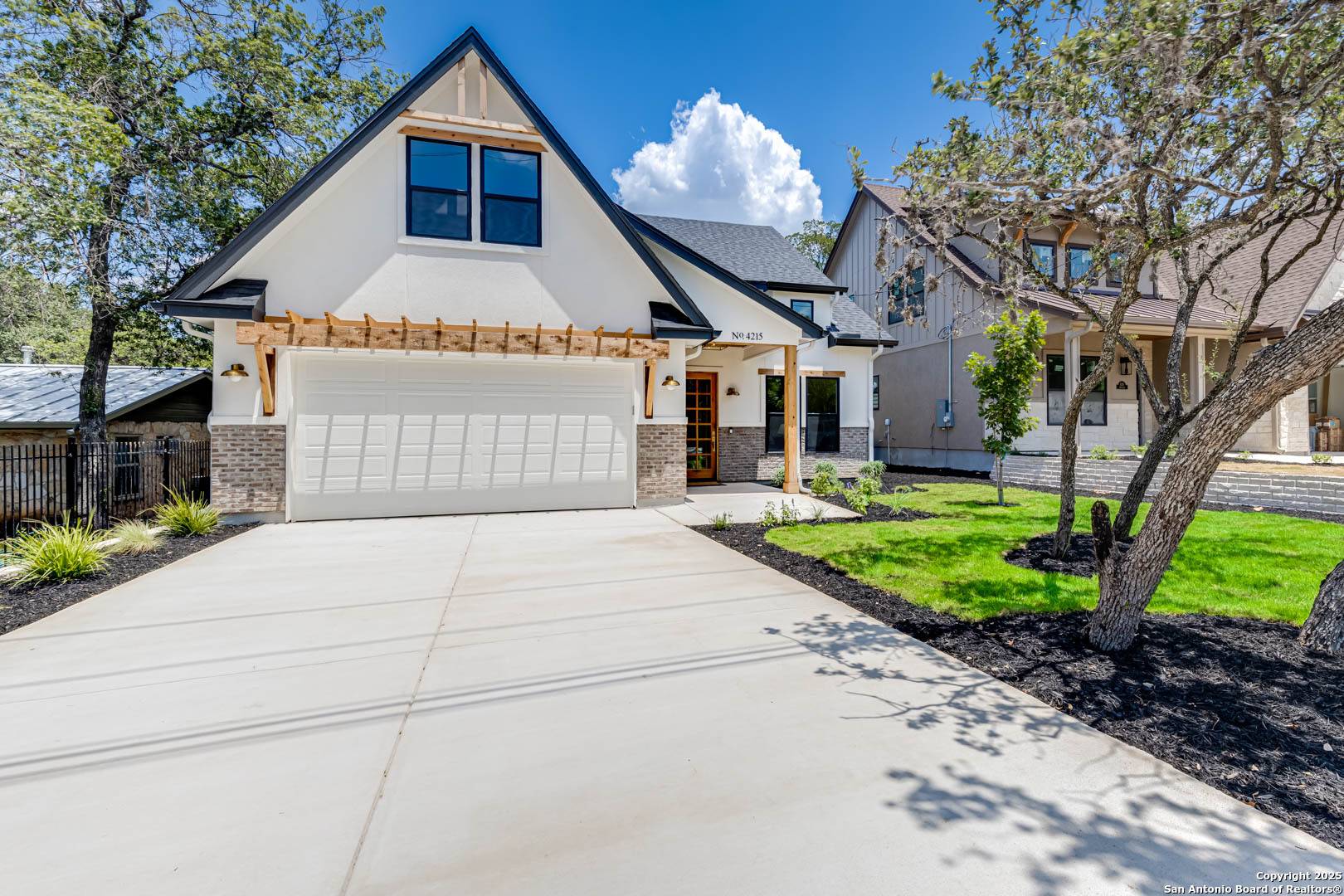 San Antonio, TX 78230,4215 Honeycomb St