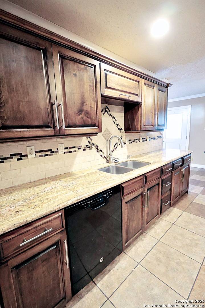 San Antonio, TX 78244,3647 CAMERON SPRINGS