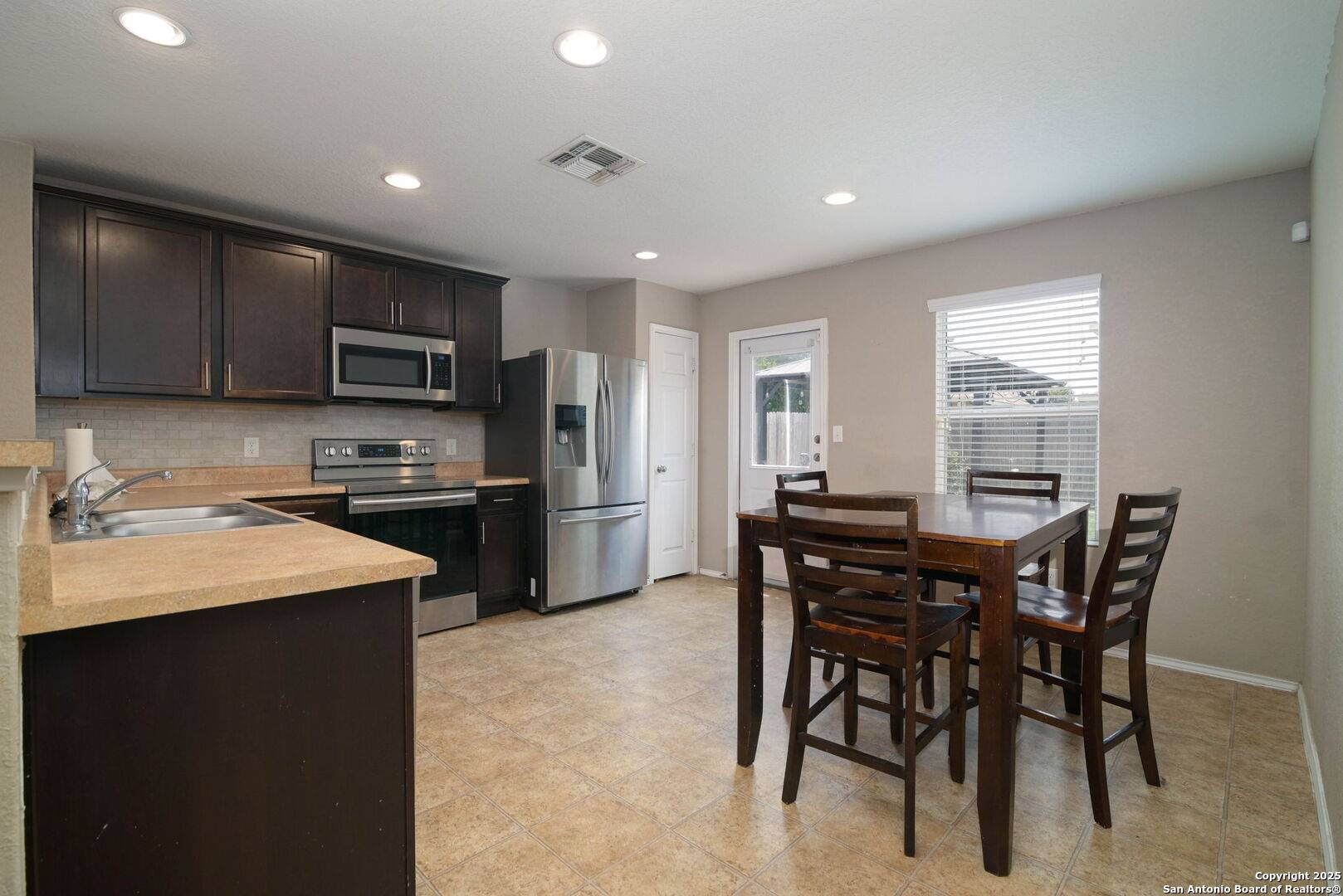 San Antonio, TX 78254,11814 Pure Silver