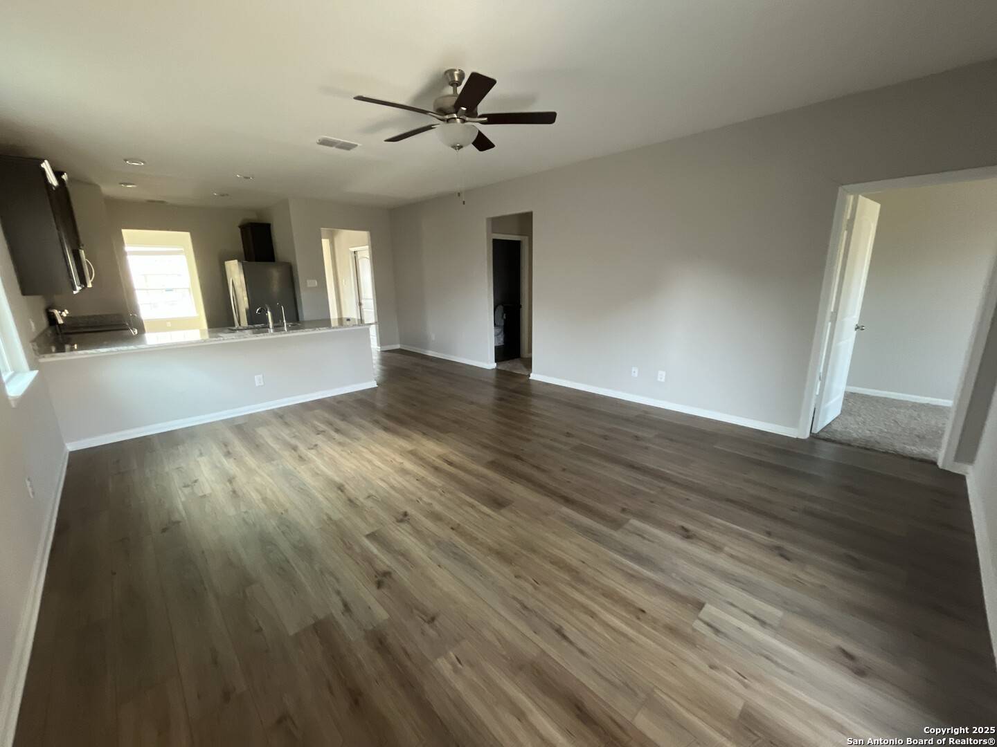 Converse, TX 78109,9311 Bennett Frst