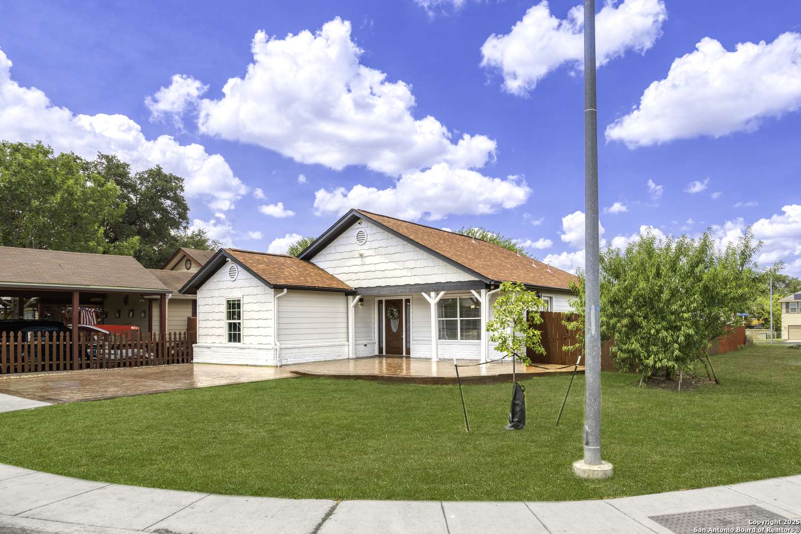 San Antonio, TX 78228,143 Villa Grande