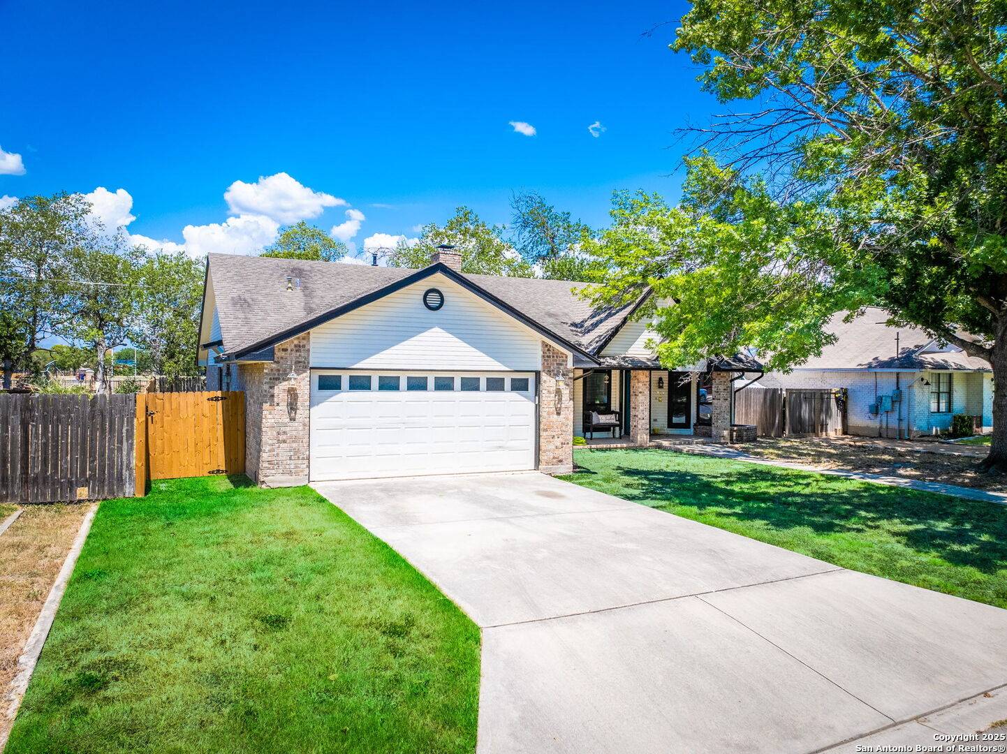 New Braunfels, TX 78130,945 River Bank