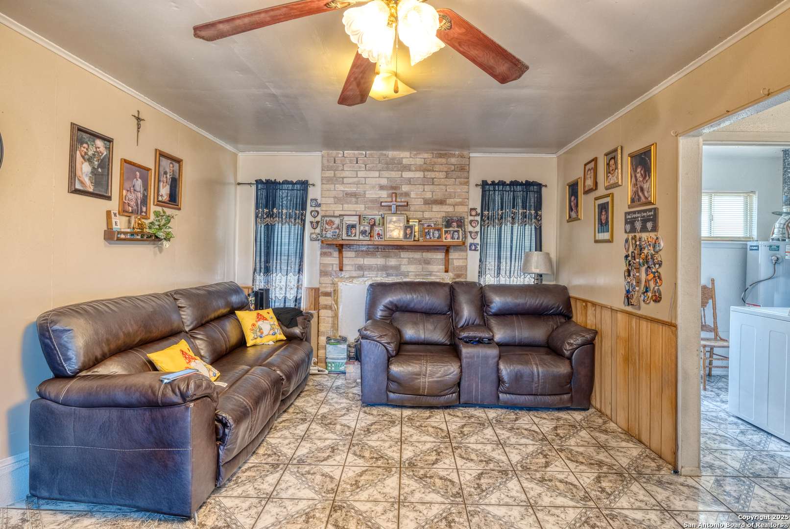 Uvalde, TX 78801,465 Melody