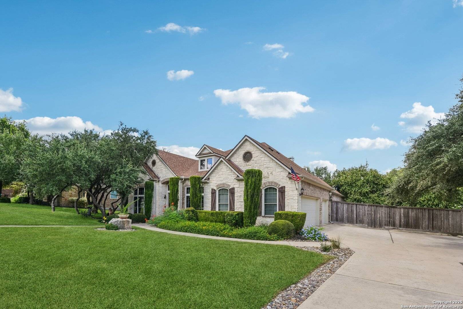 Boerne, TX 78006,27719 Woodway Bend