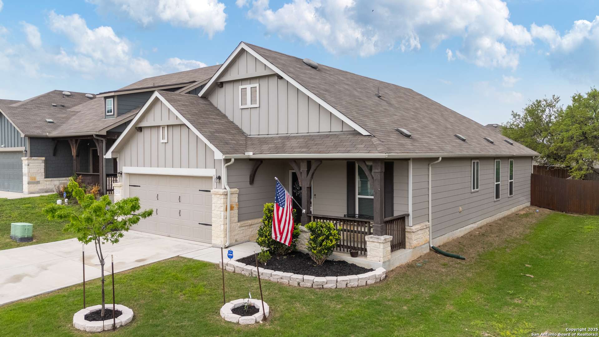 San Antonio, TX 78260,27335 Sterling Silver