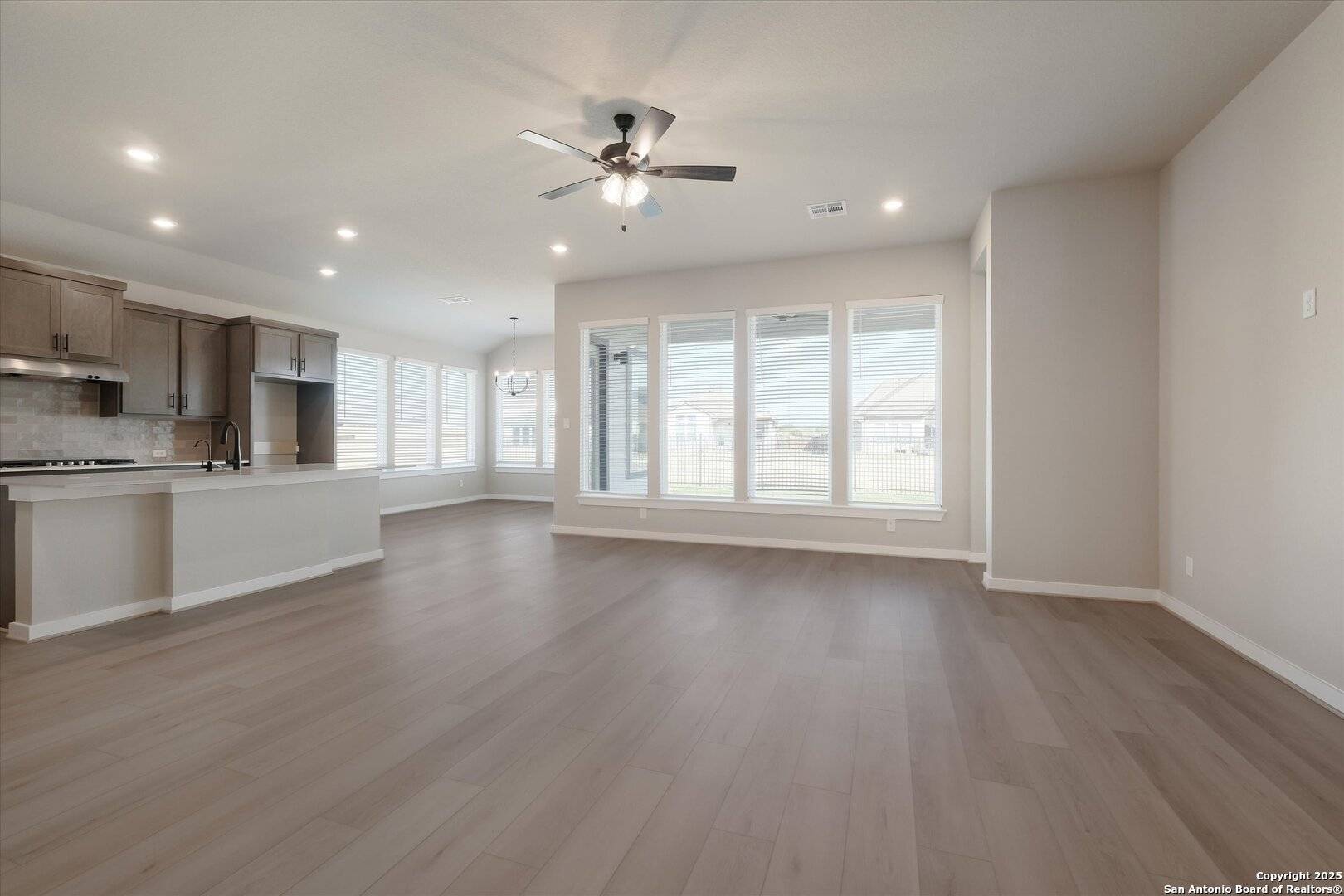 Cibolo, TX 78108-3052,441 Foxtail Valley