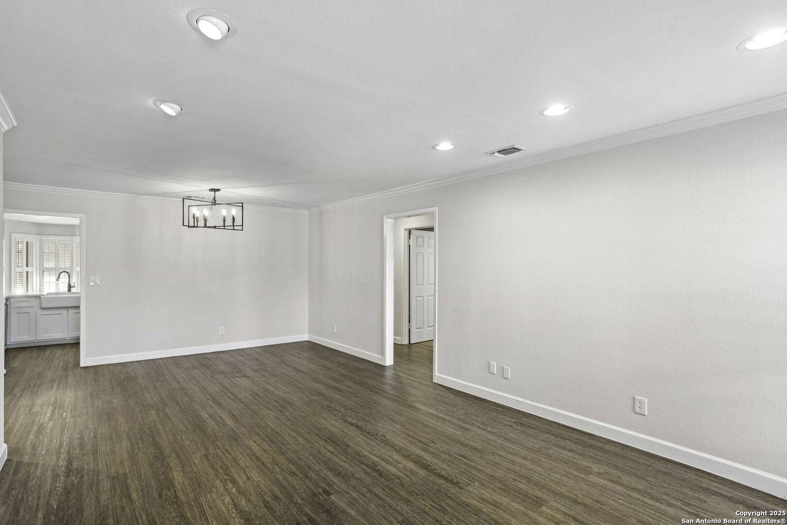 San Antonio, TX 78209,2611 Eisenhauer UNIT 706