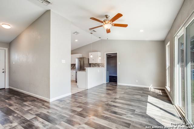 San Antonio, TX 78222-1614,2610 LAKEBRIAR ST