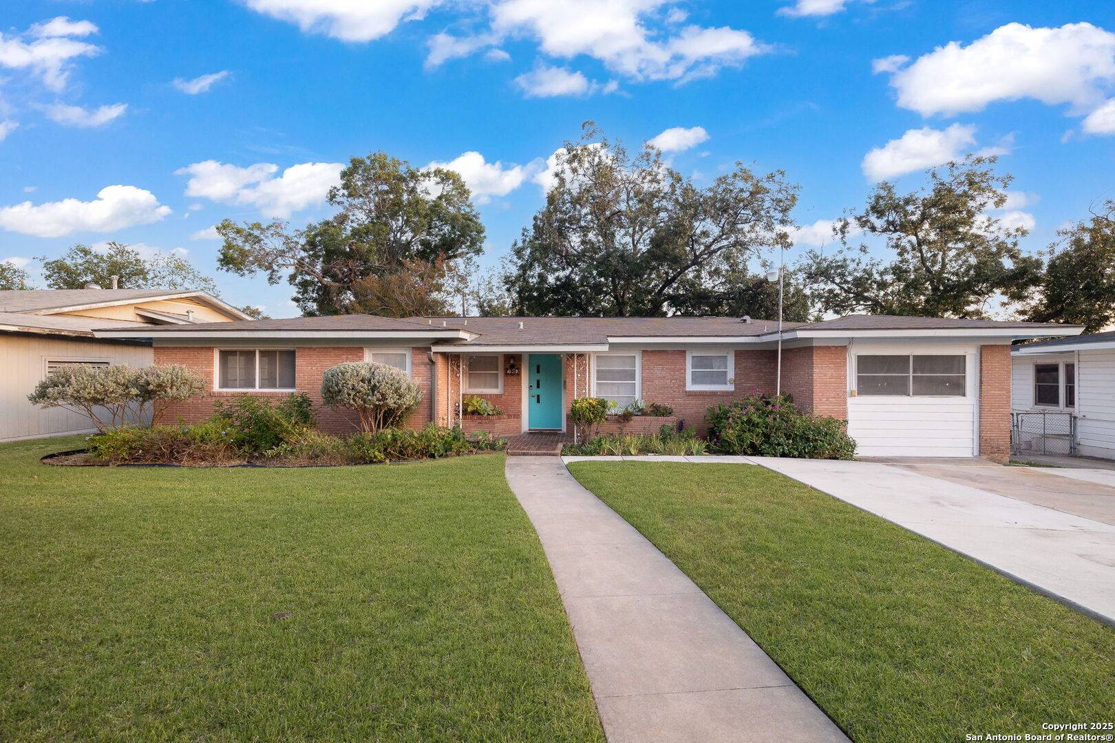 San Antonio, TX 78228,266 Cromwell