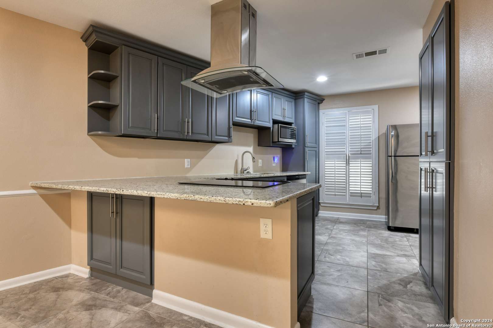 San Antonio, TX 78229-6111,5359 FREDERICKSBURG RD UNIT B-209