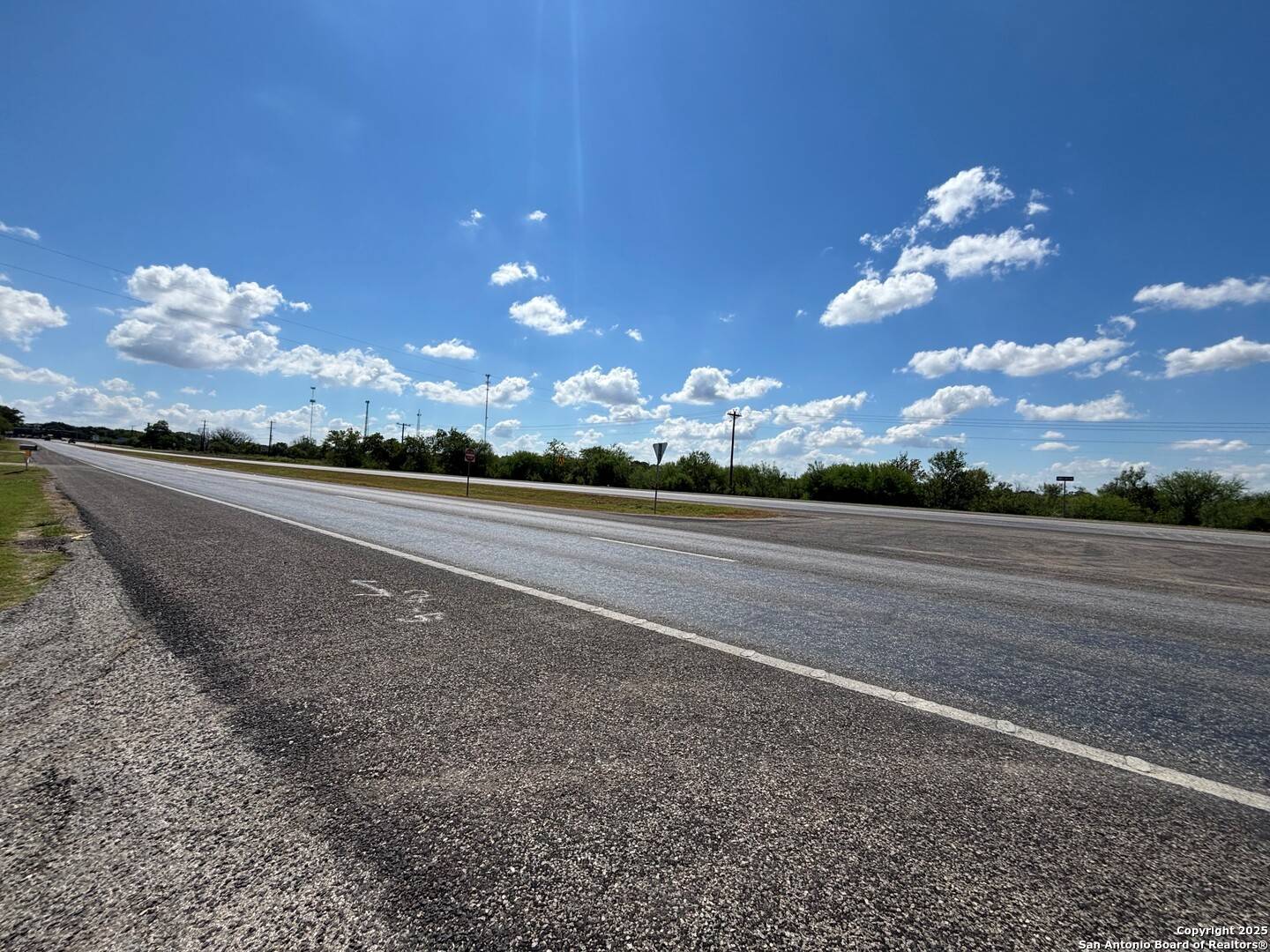 Castroville, TX 78009,1841 Us Highway 90