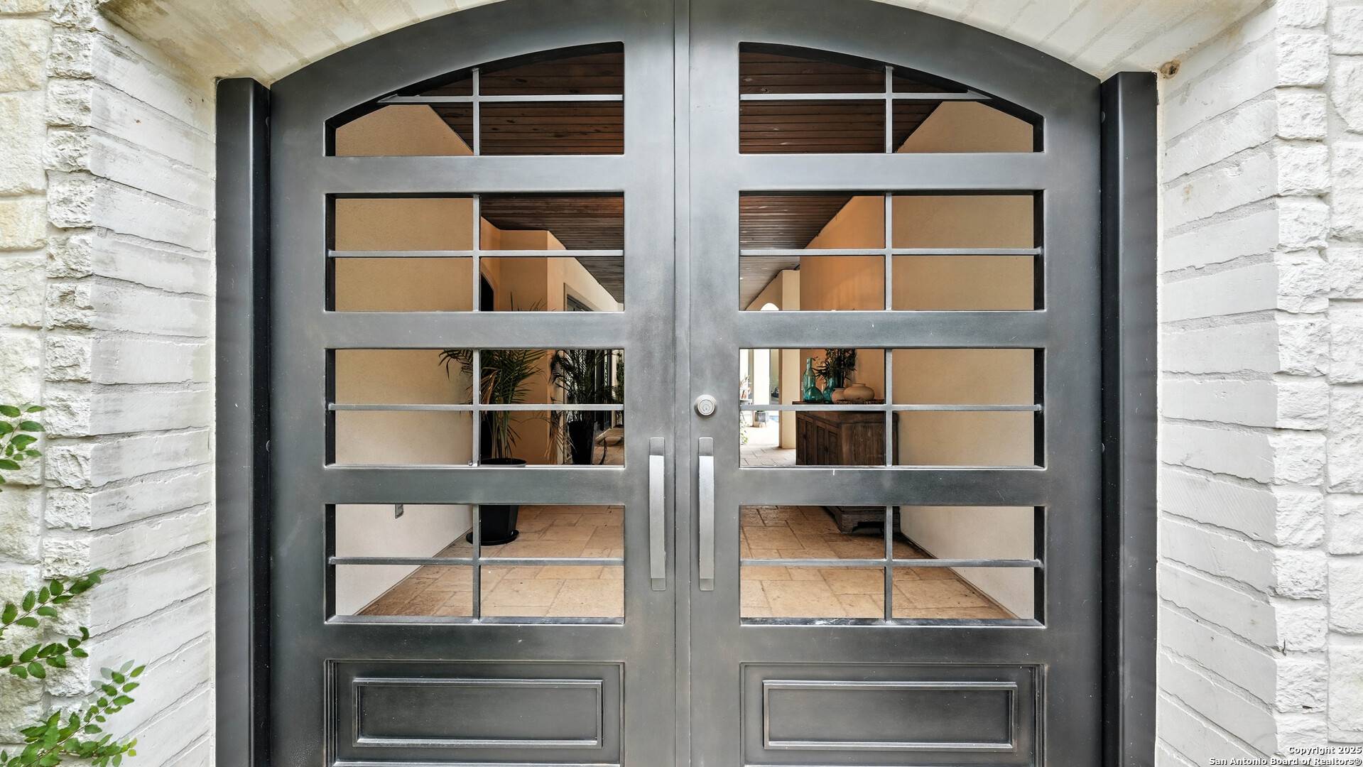 Garden Ridge, TX 78266,8614 wild wind