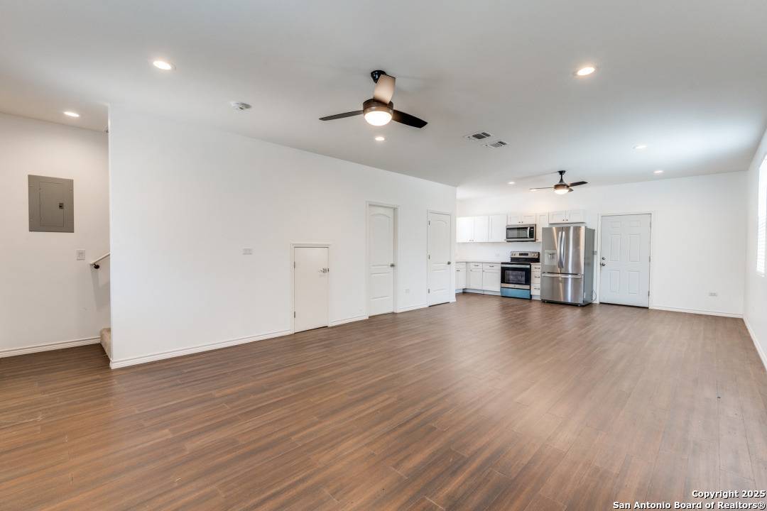 San Antonio, TX 78210,156 Pioneer Rd