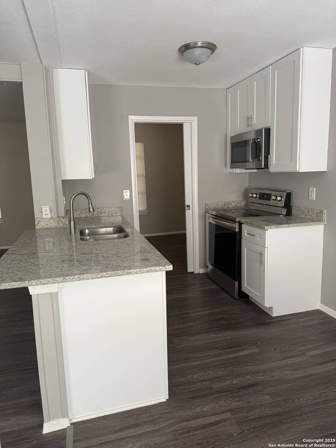 San Antonio, TX 78239,7822 mountain frst