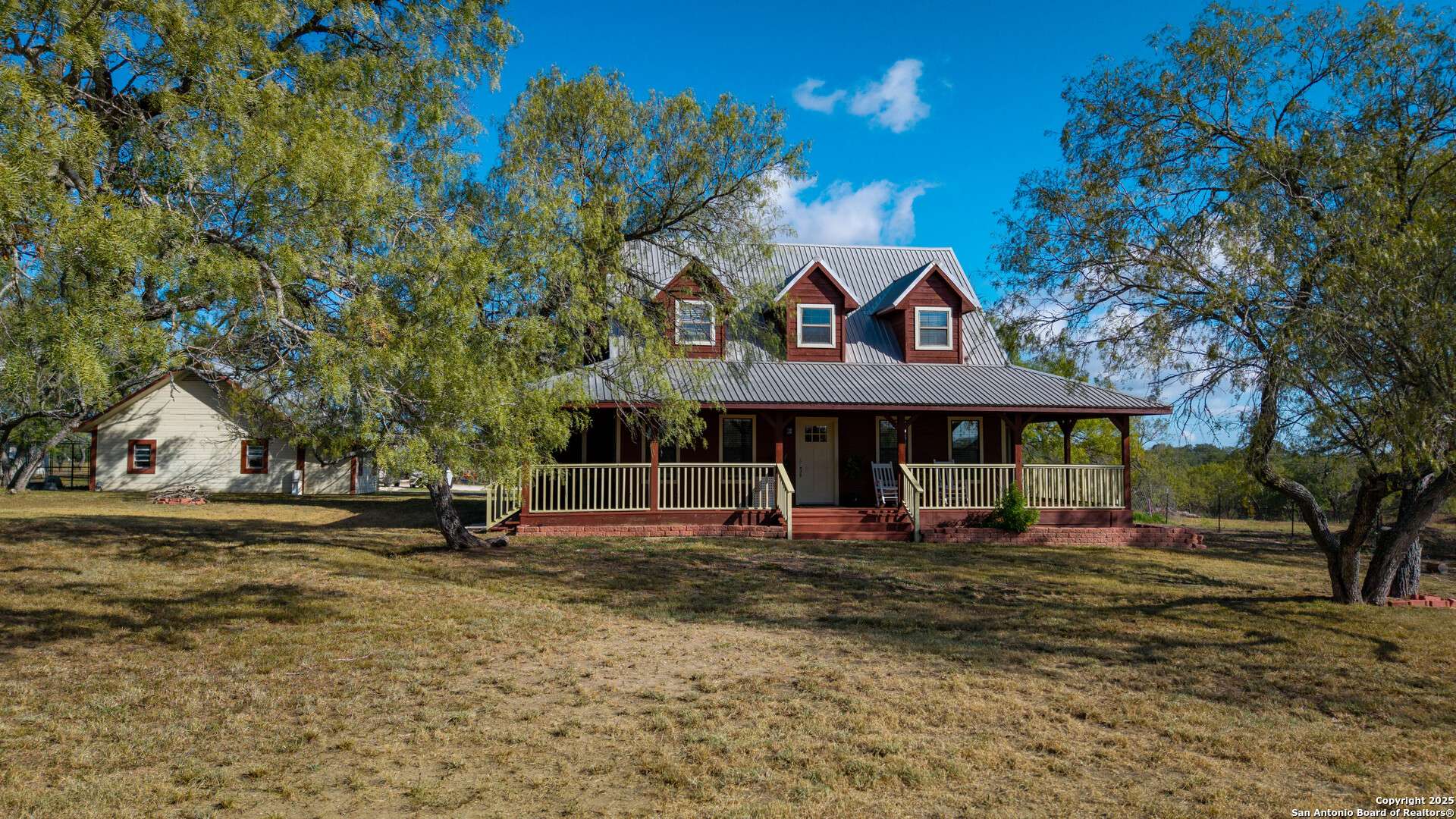 La Vernia, TX 78121,2434 Warncke