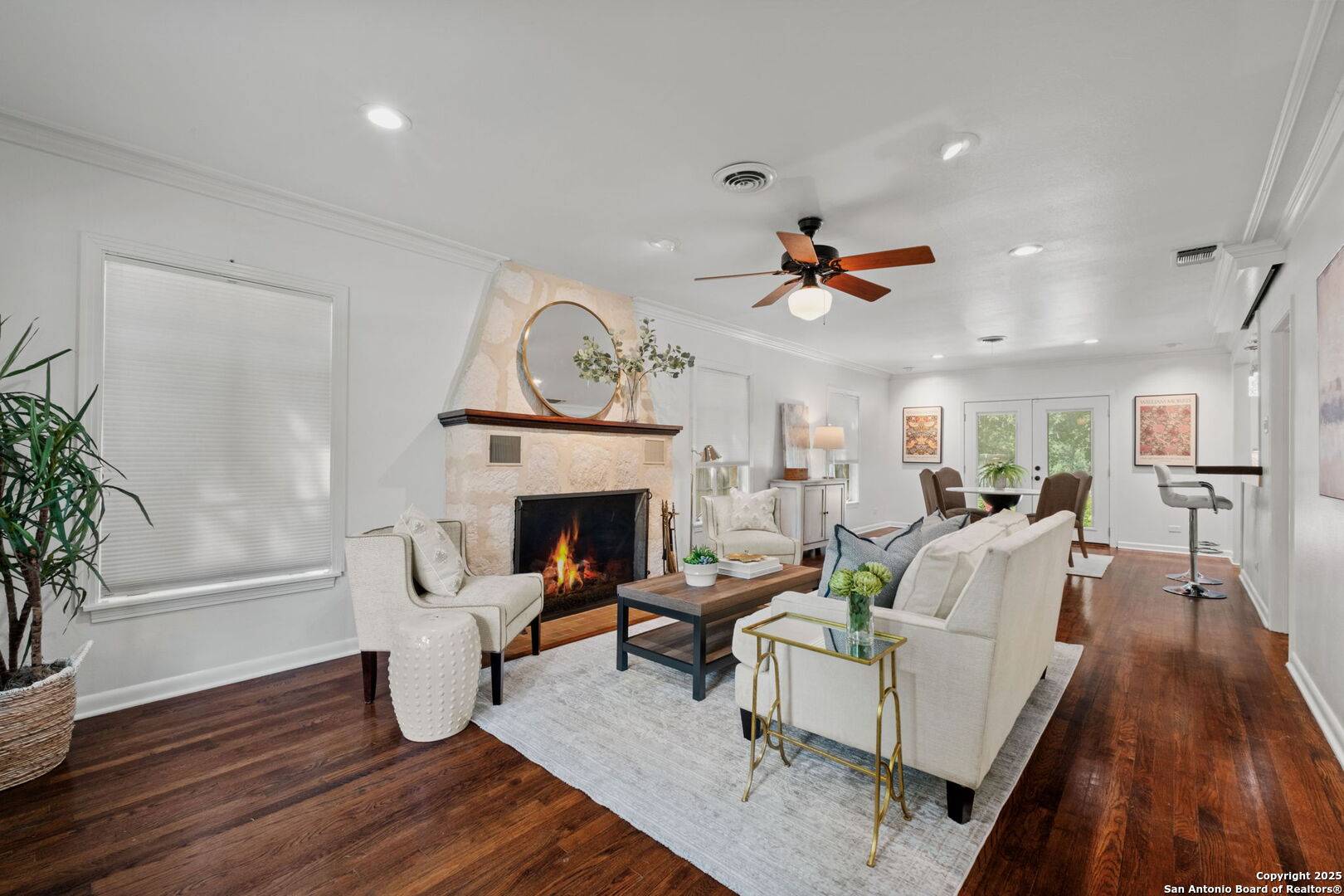 Castroville, TX 78009,1403 San Jacinto