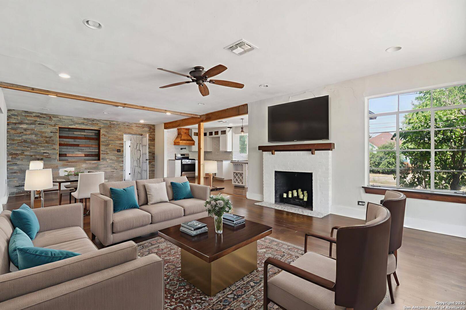 San Antonio, TX 78202,700 Dawson