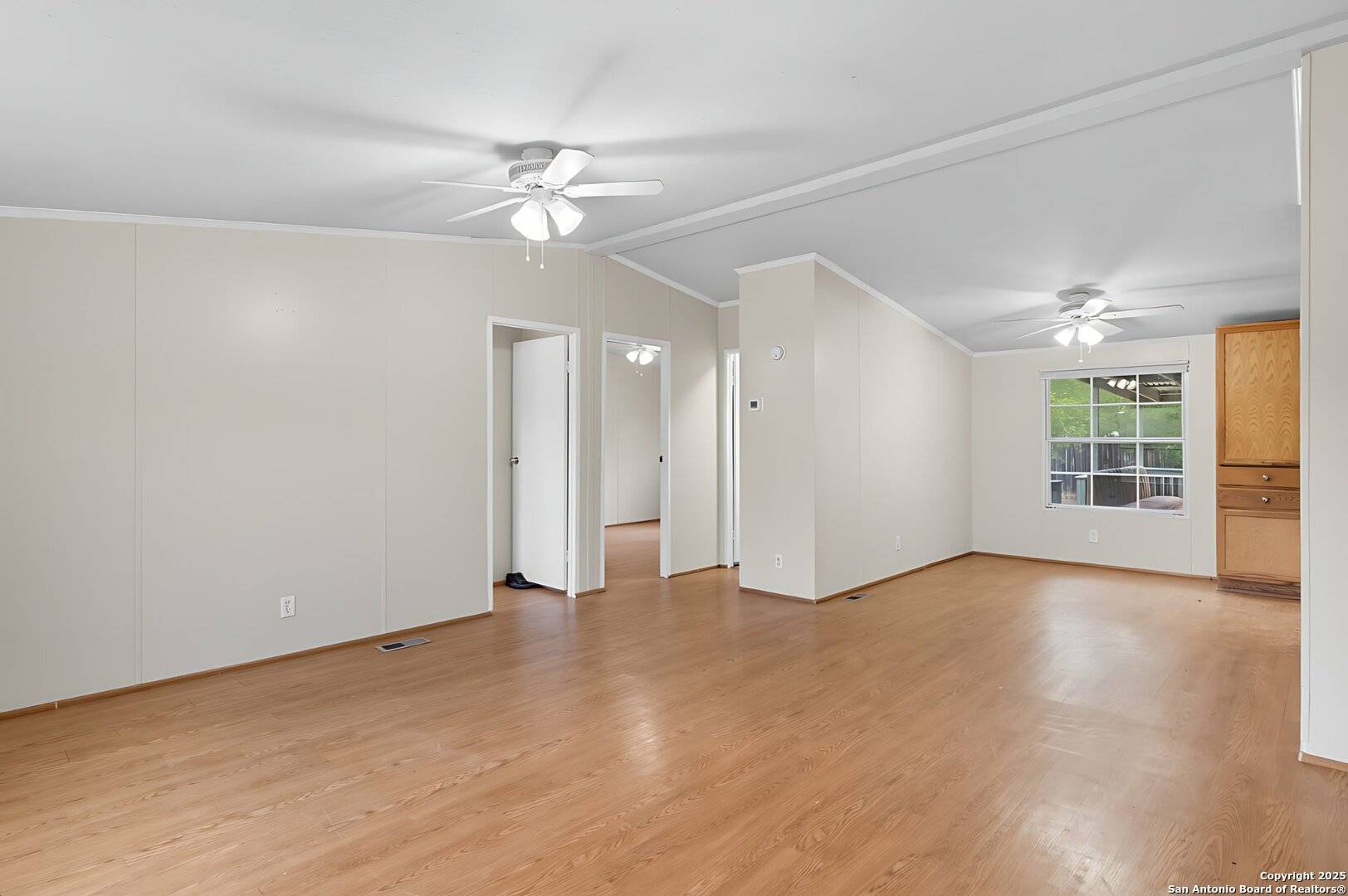 Seguin, TX 78155,350 Parkcreek