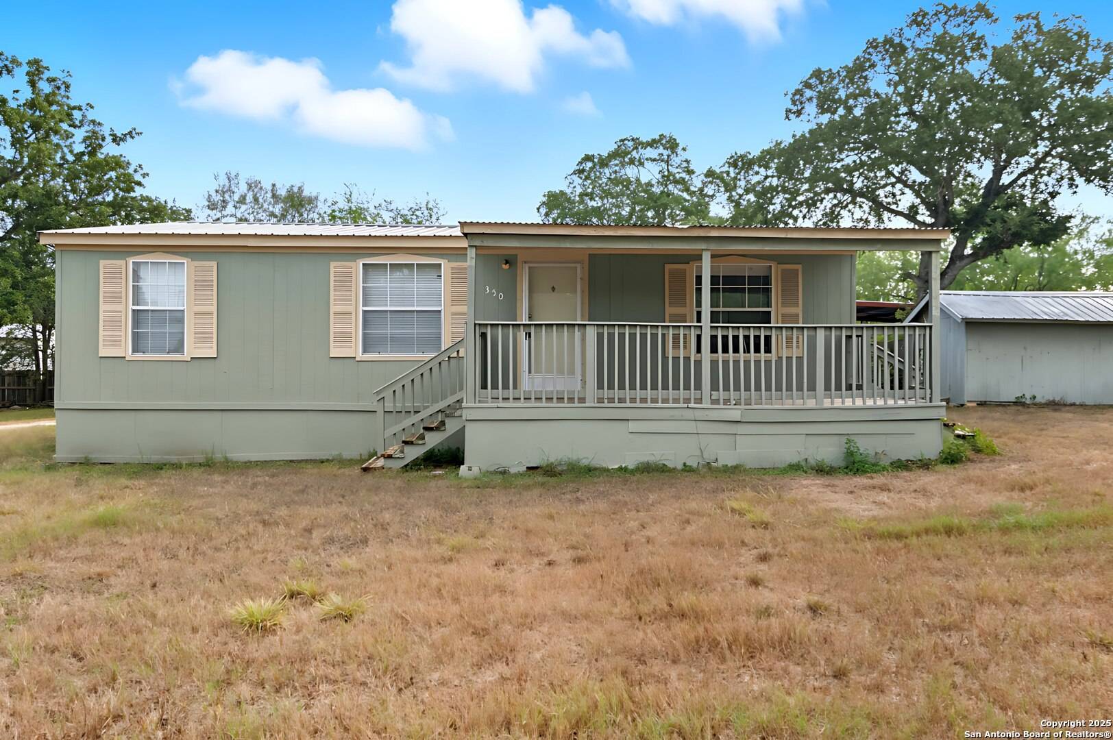 Seguin, TX 78155,350 Parkcreek