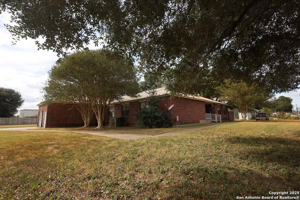 Beeville, 78102,1801 N Adams