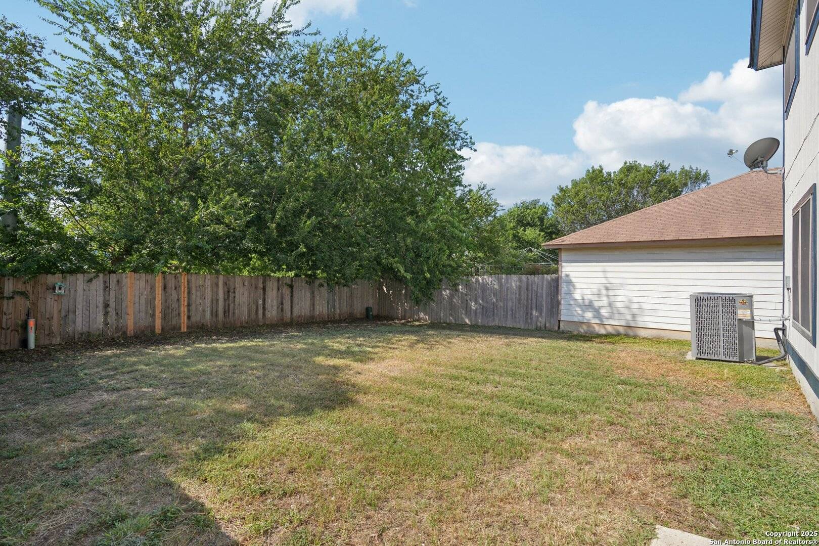 Converse, TX 78109,6930 Sundew Creek