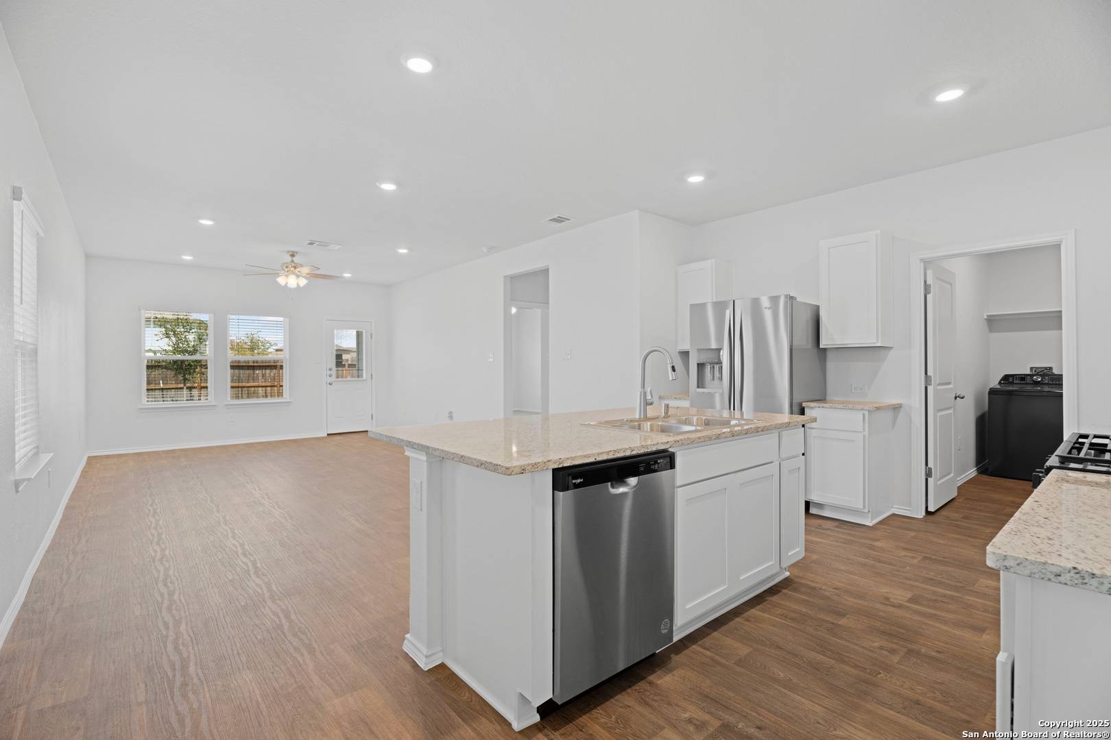 Von Ormy, TX 78073,15619 Garam