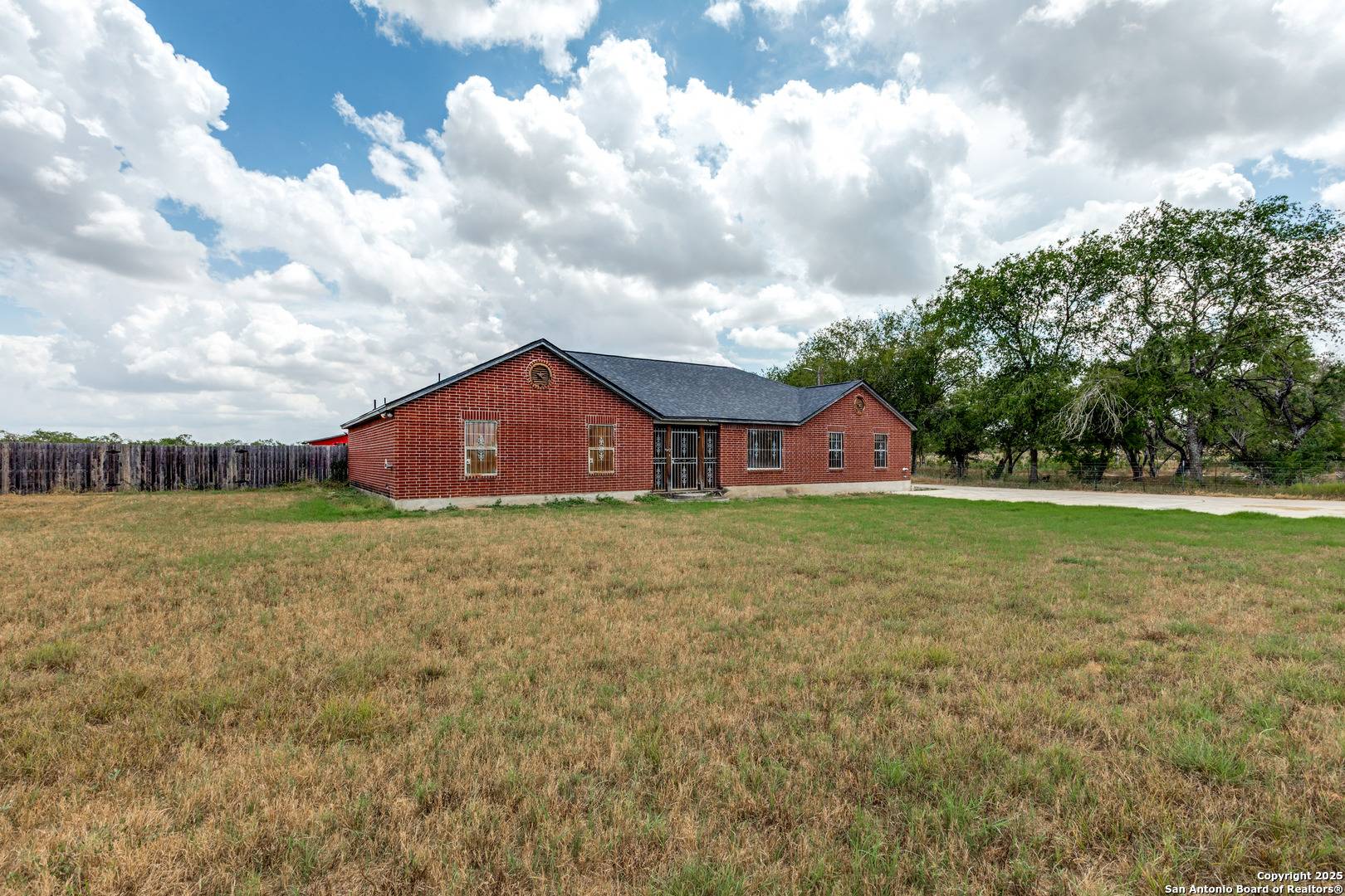 Von Ormy, TX 78073,21190 Senior Rd
