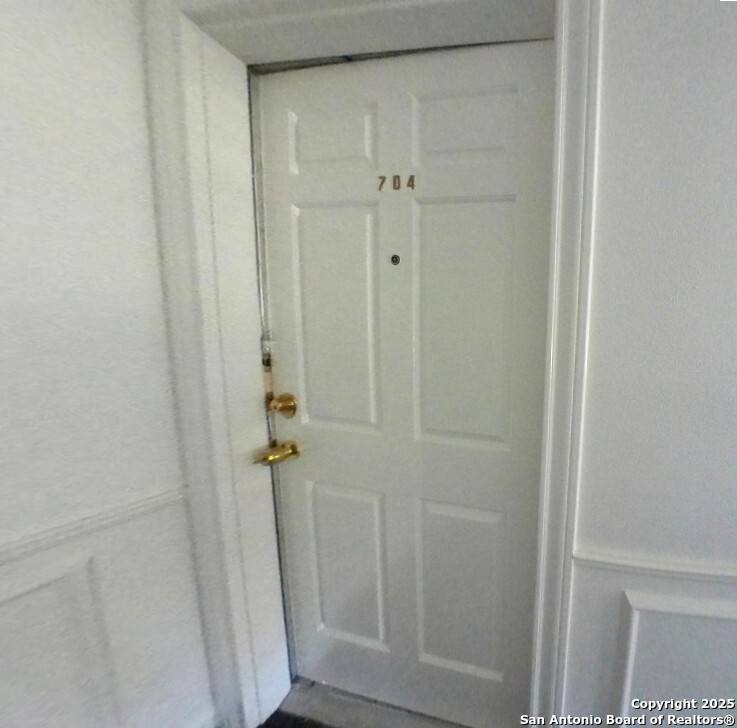 San Antonio, TX 78216,165 W RAMPART DR UNIT 704