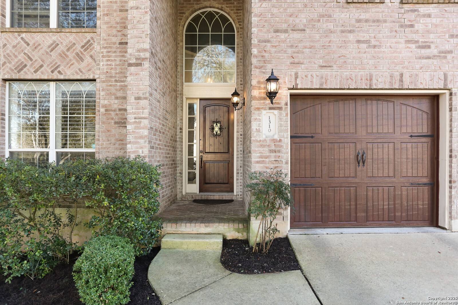 San Antonio, TX 78216,1310 Charlisas