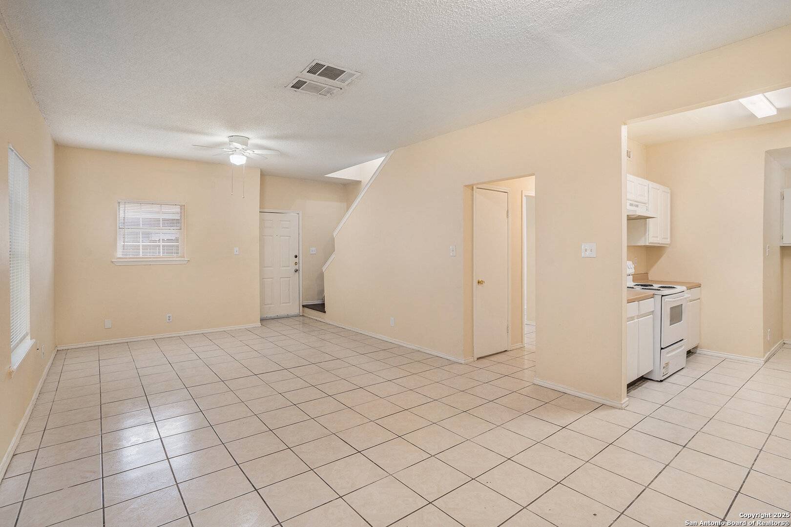 San Antonio, TX 78239,7601 Windsor Oaks